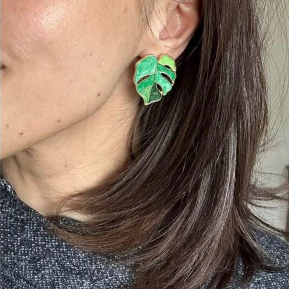 Monstera earrings - Picture 5 of 5